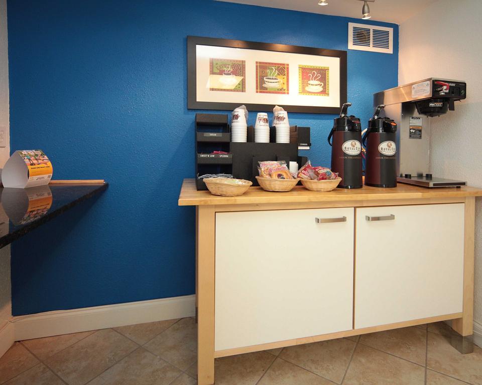 Inn Rodeway North End