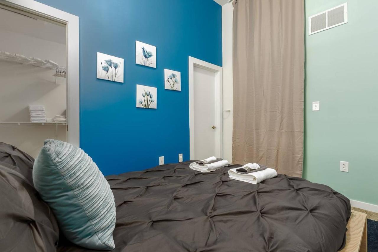 Trifecta Spacious & Beautiful Wifi Superhost