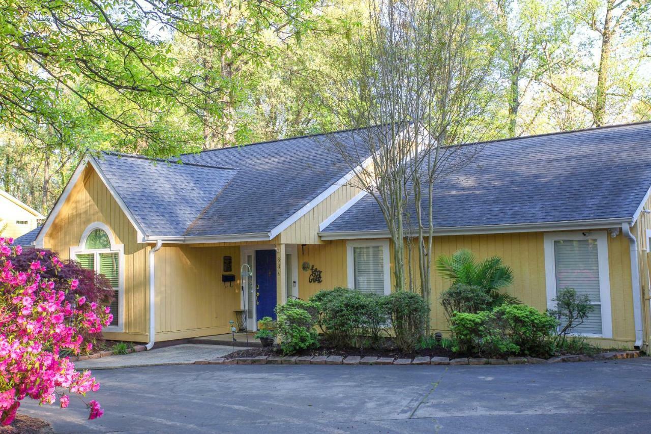 Bed & Breakfast Ms. Elsie's Caribbean *