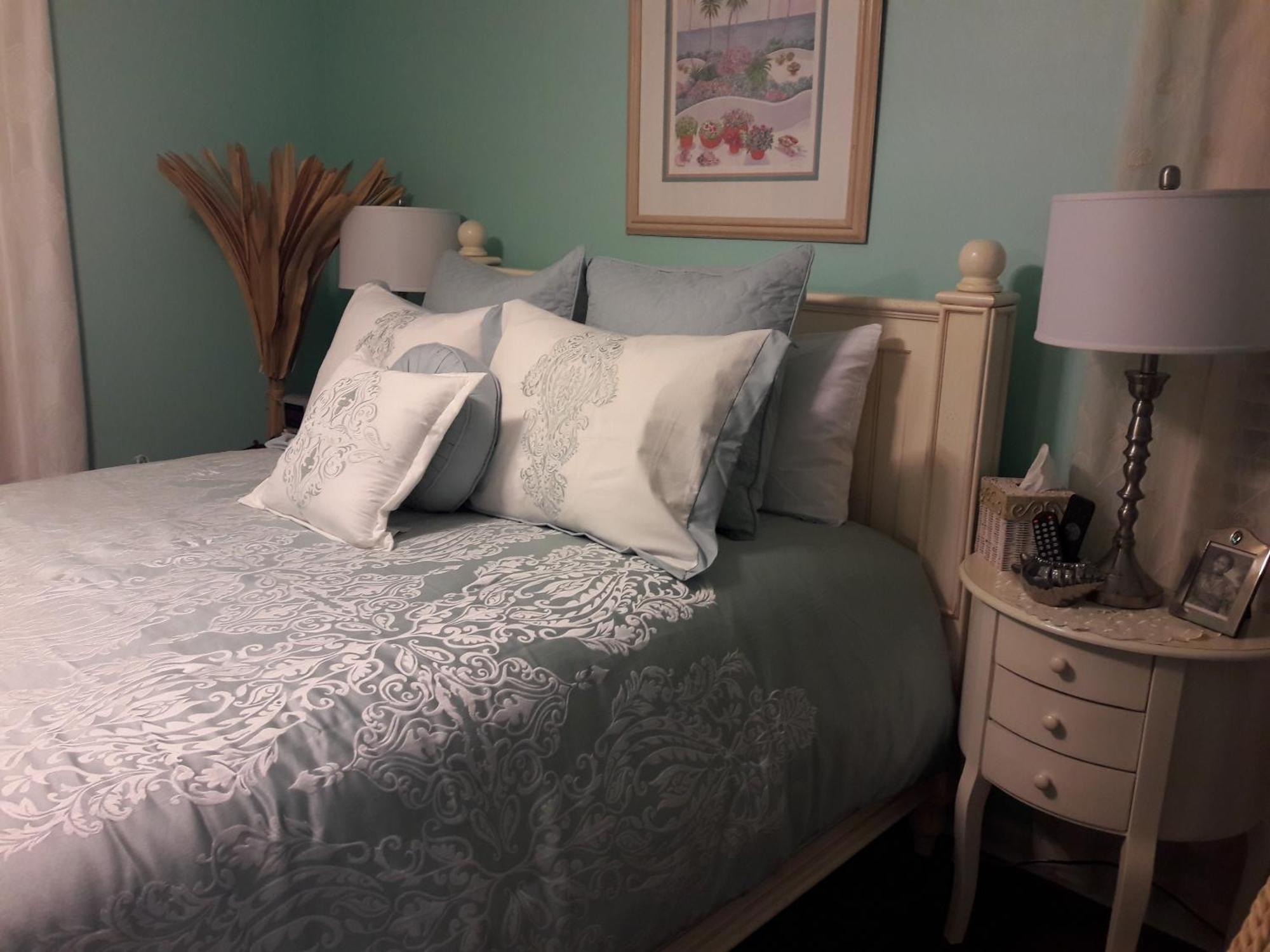 Ms. Elsie's Caribbean * Charlotte