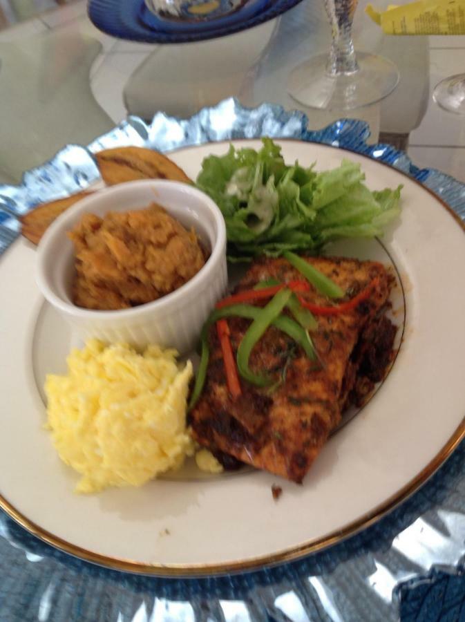 Ms. Elsie's Caribbean Bed & Breakfast *