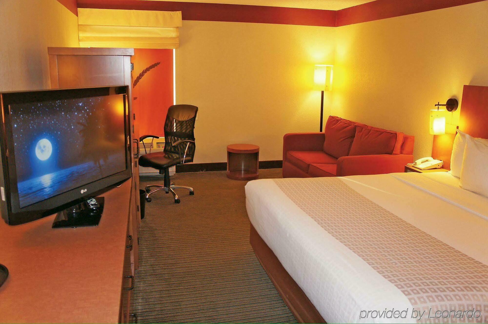 Clt Airport & Hotel 3*