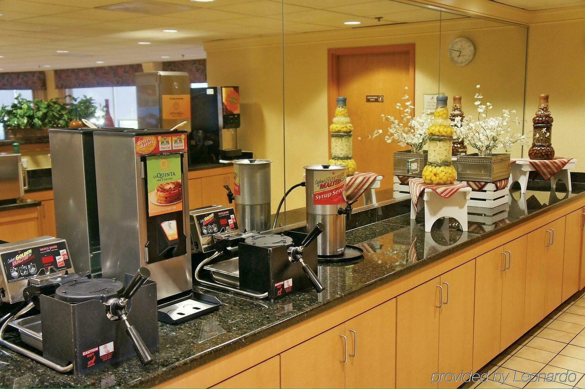 Spark By Hilton Airport North 3* Charlotte