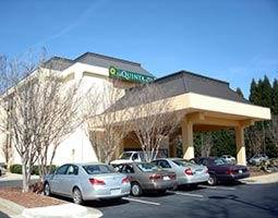 Hotel Spark By Hilton Airport North Charlotte